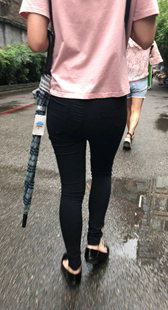 紧身打底裤少妇开发多