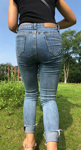 4K模拍小蓓第三季蓝牛饱满肥臀金发美女