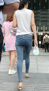 细高跟大宽臀牛仔裤OL