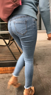 性感高跟牛仔大翘臀同事让人受不了