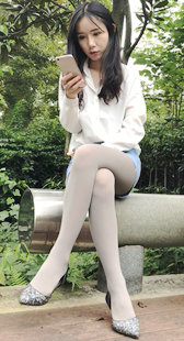 4K模拍小涵第十五季高跟丝袜短裤紧臀大学妹