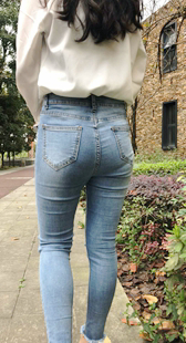 4K模拍小涵第十六季高跟蓝牛紧臀长发大学妹街拍编