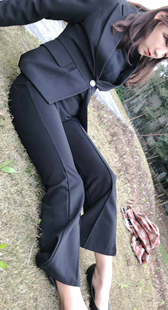 4K模拍小鹃第九季西裤紧臀胸器学妹