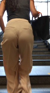 黄裤丁字裤少女真风骚