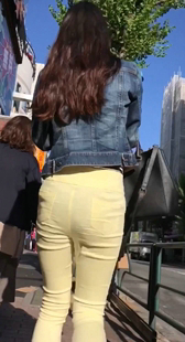 性感紧身白裤超紧内痕小姐姐