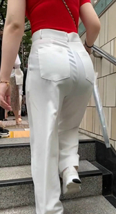 强调黑色内痕的性感白裤