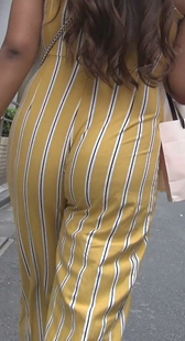 ブルンブ揺れる豊満な肉尻