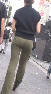 タイブパン女子大生