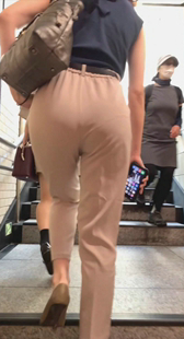 高身長美脚キャリ