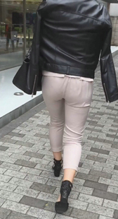 衝撃の揺れ着衣尻