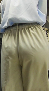 リンでか尻美女