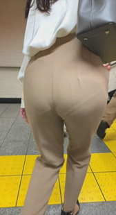 可愛ンツ姿のいOL編