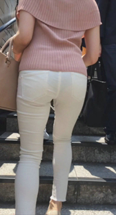 白スクスの私服学生