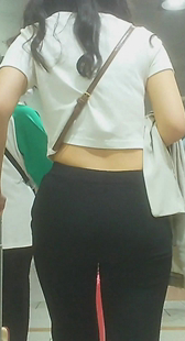 黒パンの長身大追跡