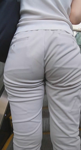 げてきたOL尻肉