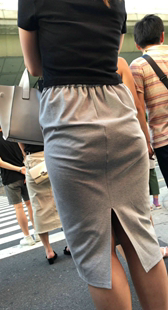 包臀灰色长裙妹子