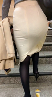 究極大屁股办公室小姐