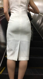 白裙透内痕高貴美尻