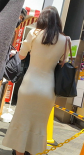 尻肉透け透け！Tバック清楚系