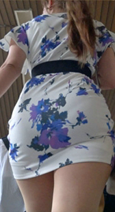 饱满花裙贴臀姉姉