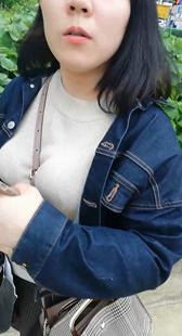 简单而质朴的女孩声称拥有强烈的牛奶乳主張強