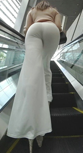 着衣尻フェチの入口3名収録