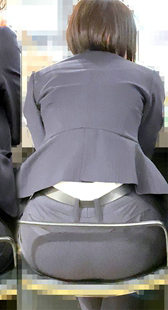 元旦献礼突き出す極エロ美尻お姉さ