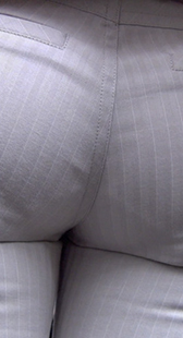 ージュスーツリアOL