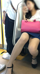 大长腿超短裙OL