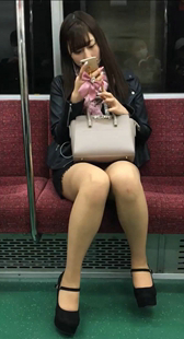 高跟制服性感长发小姐姐