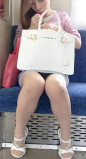 短裙长发大美女OL