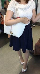 高跟短裙肉丝OL