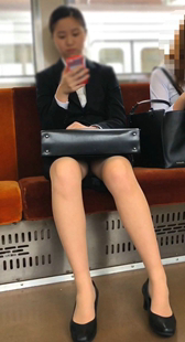 长腿黑色制服OL上班