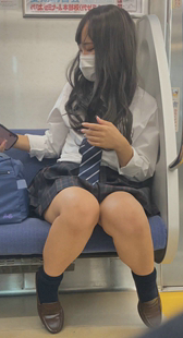 目は何を考えてんですか