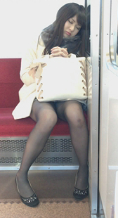 子のパンツ見れます