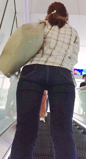 超紧黑牛仔大宽臀熟女