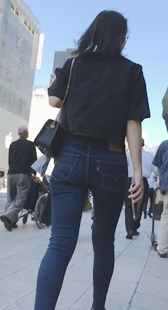 チピチスキニージーンズ女子