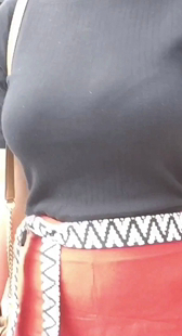 H杯高苗条的接近牛奶