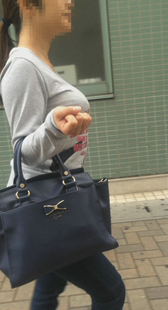 ぱいで奥さんの顔がないか