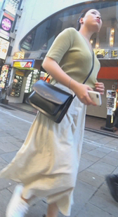 特乳パイスラ娘編