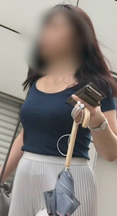 僕のイトコは着衣巨乳