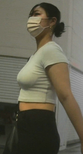 パッチリ二重が可愛い白Tブップ乳