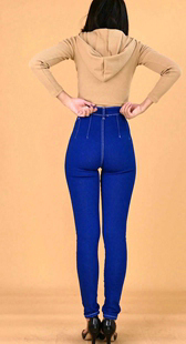 模拍小渔蓝牛苹果臀一览无余