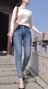 糖糖高跟搭配牛仔裤性感三角翘臀第四季