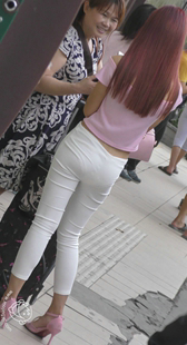 极品白裤美少妇性感内痕