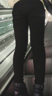 干练与性感并举的女人