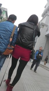 老男人的小三身材不错