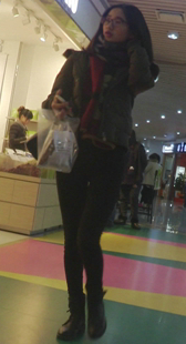 极品黑色紧身裤美腿