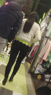 等你长发及腰之丰满翘臀少女