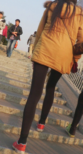 极品美腿姐妹花